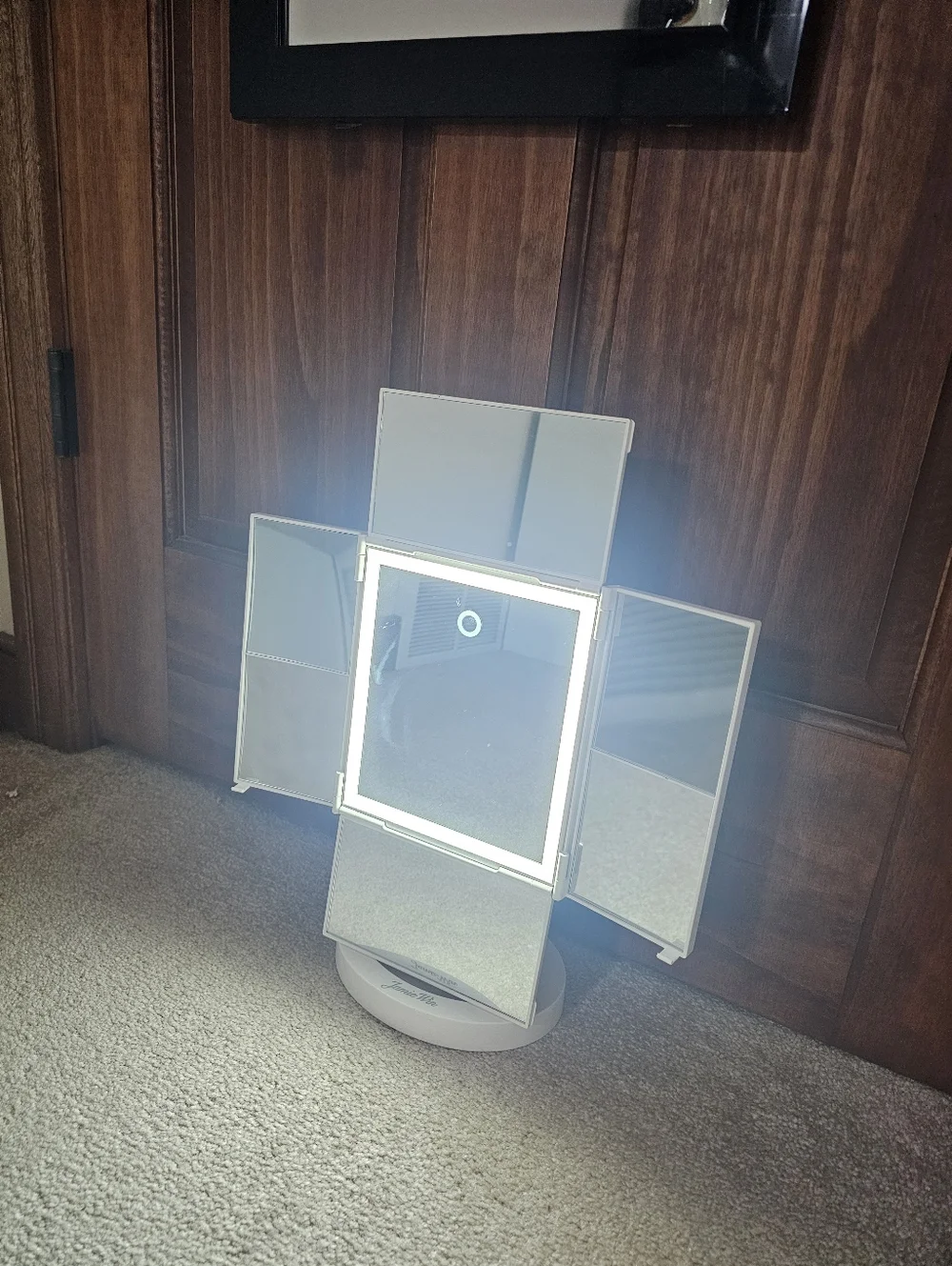 Makeup Mirror - Picture 1 of 6